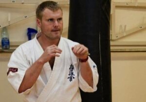 قهرمان کاراته اروپا در اوکراین کشته شد