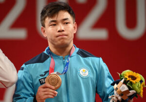 مثبت شدن دوپینگ وزنه‌بردار مدال‌آور المپیک توکیو