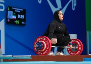 فاطمه یوسفی قوی‌ترین وزنه‌بردار زن ایران شد