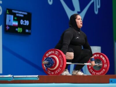 فاطمه یوسفی قوی‌ترین وزنه‌بردار زن ایران شد