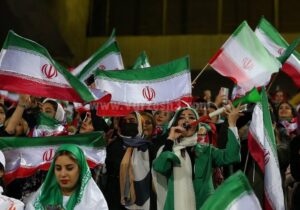 زنان ایرانی و طعم تماشای برد تیم‌ ملی