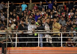 زیبایی مکرر: کرمان و استادیومی بدون یک صندلی خالی