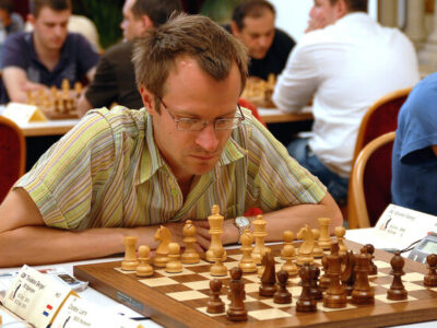 تیویاکوف ساعتی چند دلار از فدراسیون شطرنج می‌گیرد