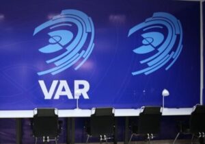 توضیحات رئیس کمیته داوران درباره استفاده VAR در داربی