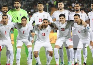 ایران با پیراهن اصلی مقابل امارات