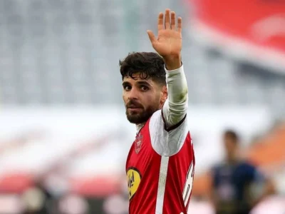 محمد عمری به فهرست پرسپولیس اضافه شد؟