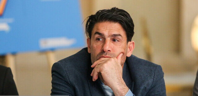 حسین بادامکی از پرسپولیس جدا شد