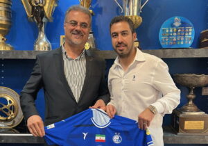 خسرو حیدری مربی استقلال شد