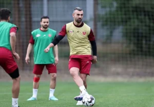 واکنش سردار دورسون به مذاکره کردن با پرسپولیس