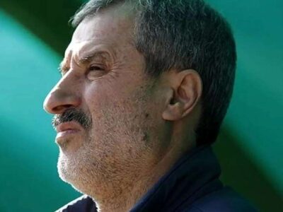 در بازی با سپاهان پول خرج می‌کنند تا به مدیران و مربیان پرسپولیس بد و بیراه بگویند