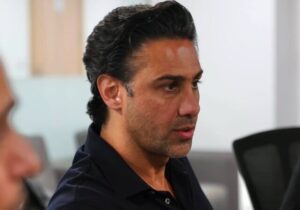 عصبانیت فرهاد مجیدی از داور بازی