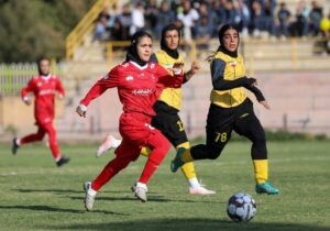 برد بم در داربی کرمان و باخت پرسپولیس در الکلاسیکو فوتبال زنان