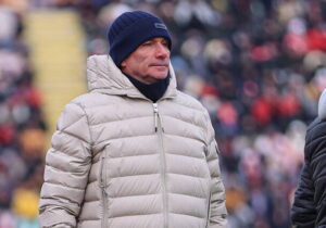 سرمربی سابق سپاهان گزینه اصلی هدایت کامرون