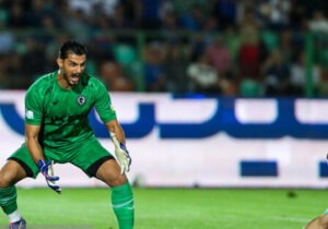 گوهری: نمیدانم چرا پیکان بازیها را واگذار میکند