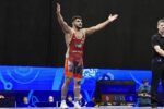 قهرمان کشتی فرنگی جهان: قول میدهیم ۱۰۰ درصد توانمان را روی تشک بگذاریم