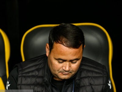 سرمربی آخال: سپاهان باید از تیم داوری ممنون باشد