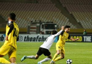 سپاهان در آخرین ثانیه از شکست برابر آخال فرار کرد