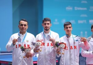 تیم پینگ پنگ مردان ایران نقره گرفت