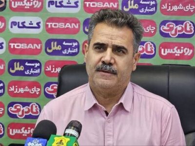 حمله پورموسوی به مدیرعامل استقلال خوزستان: چرا ماندهای؟