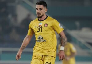 لوشکیا بهترین بازیکن دیدار نسف-تراکتور شد