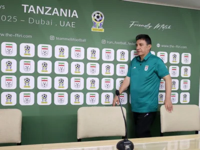 امیر قلعه نویی: همه باید تیم ملی را تشویق کنند