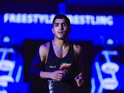 مومنی: درستکار گفت میخواهی کشتی بگیر اما پول فدراسیون را پس بده