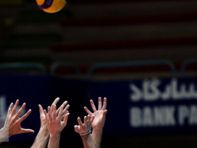 با پول یک نفر، ۲۰ والیبالیست گرفتیم