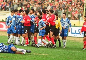 یاغی‌گری هاشمی‌نسب، مشت پرویز و دروغ شاخدار در کمیته انضباطی