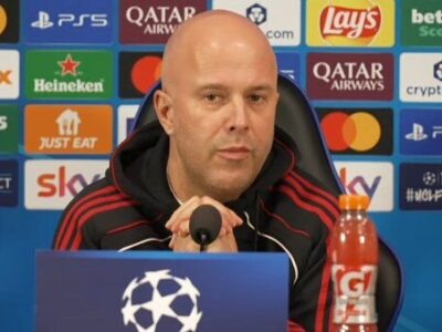 پاسخ قاطع اشلوت به صلاح