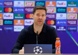 بازیکنانی که با آلونسو به مشکل برخوردهاند