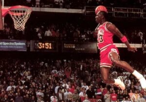 مایکل جردن؛ اسطوره‌ای که “عشق به بازی” را در قراردادش گنجاند