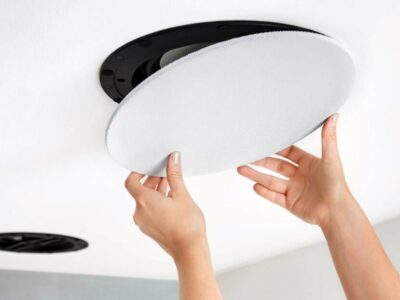 انتخاب بهترین اسپیکرهای سقفی، بلندگوهای خانگی، دیواری و شیپوری برای ارتقای تجربه صوتی شما از فروشگاه آوازک