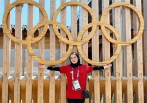 ثریا آقایی در کنار اینفانتینو و دختر ملکه الیزابت