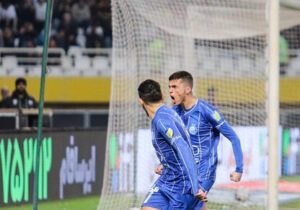 از نمایش استقلال مقابل سپاهان تعجب کردم