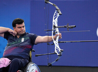 ملی‌پوشان پاراتیروکمان در کیش اردو زدند