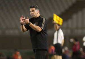 قربانی: بازی در حد لیگ دو بود!