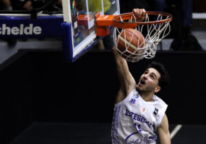 ادامه صدرنشینی استقلال در لیگ برتر بسکتبال