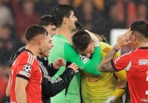 به وجد آمدن آقای خاص از حرکت سنگربان رئال