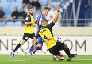 استقلال ۰ – ۱ الحسین