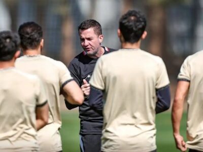 پاسخ مبهم مربی پرسپولیس به فسخ قراردادش