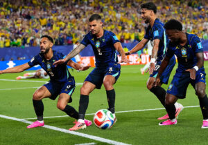 برزیل 3-0 هائیتی؛ دبل کونیا، دلبری وینی