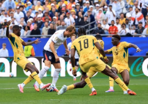انگلیس 0-0 غنا؛ سه شیرها حریف دفاع سه لایه کی‌روش نشدند