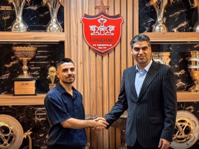 رسمی؛ محمد عمری در پرسپولیس ماند