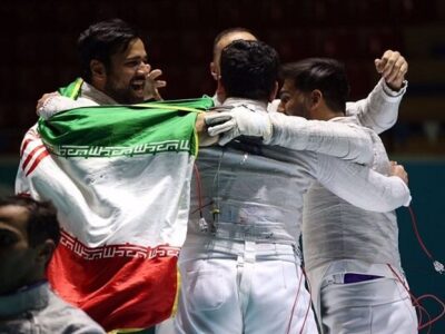 شمشیربازی بدون مشکل و اختلاف به ناگویا آمده است